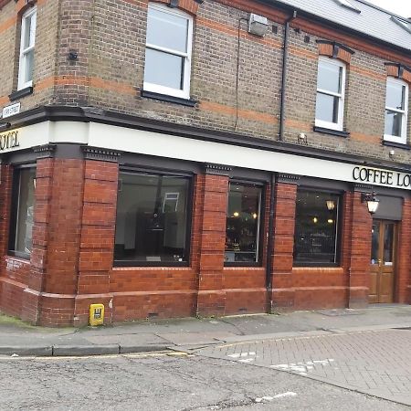 Eagle Hotel Luton Airport Extérieur photo