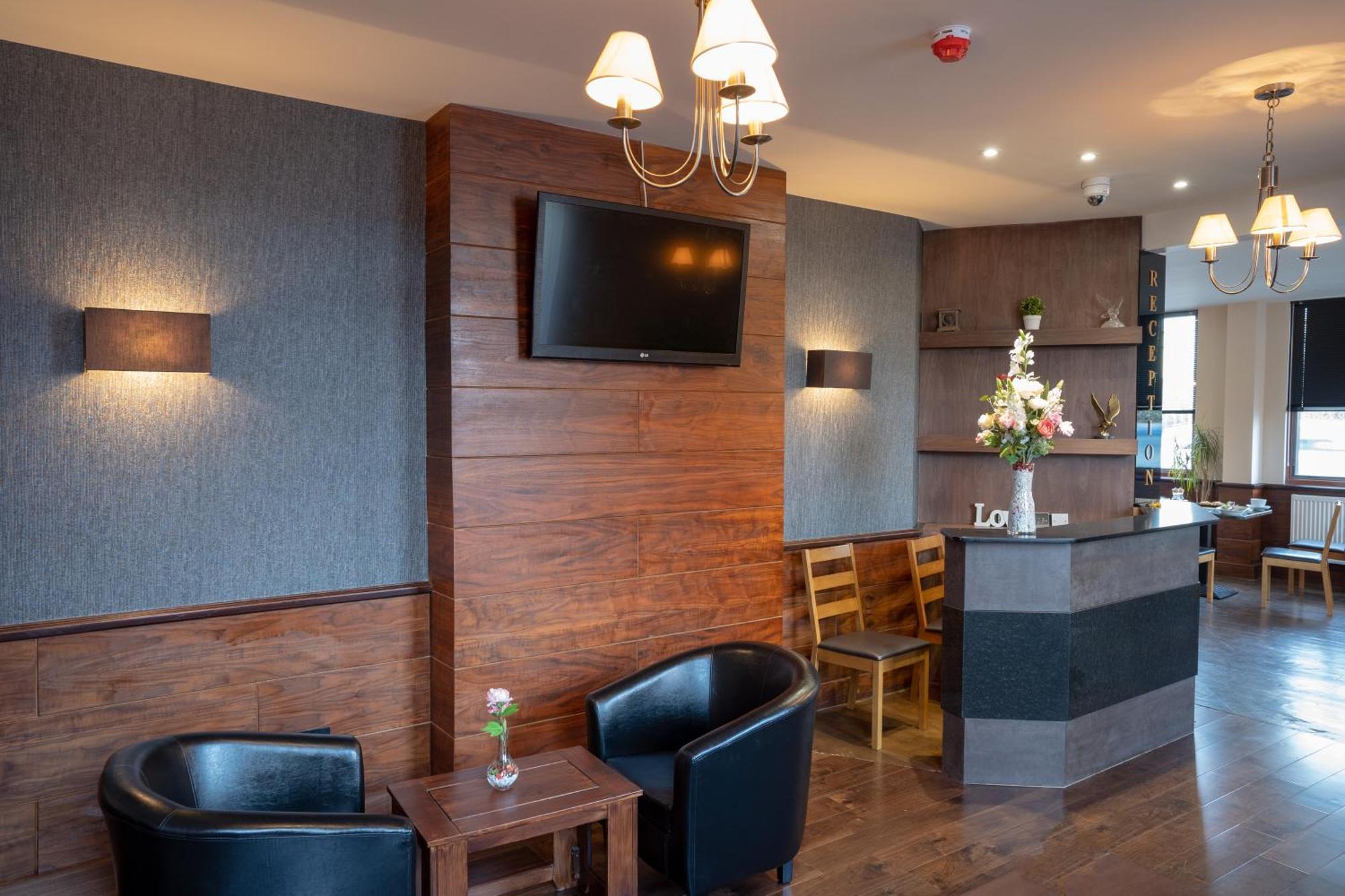 Eagle Hotel Luton Airport Extérieur photo